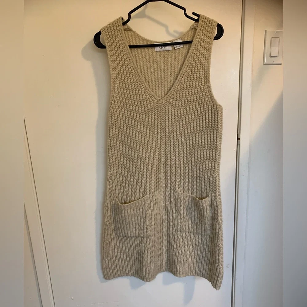 Kersh Cream V-Neck Knit Sweater Dress with Pockets - Picture 5 of 8